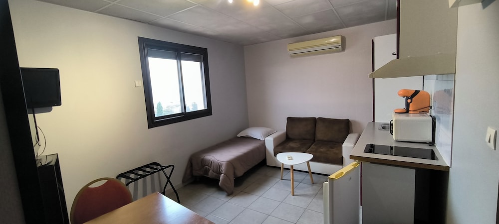 Comfort Apartment photo 1