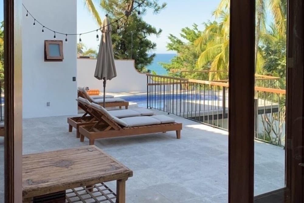 Suite, Sea View (#4) - Photo 2