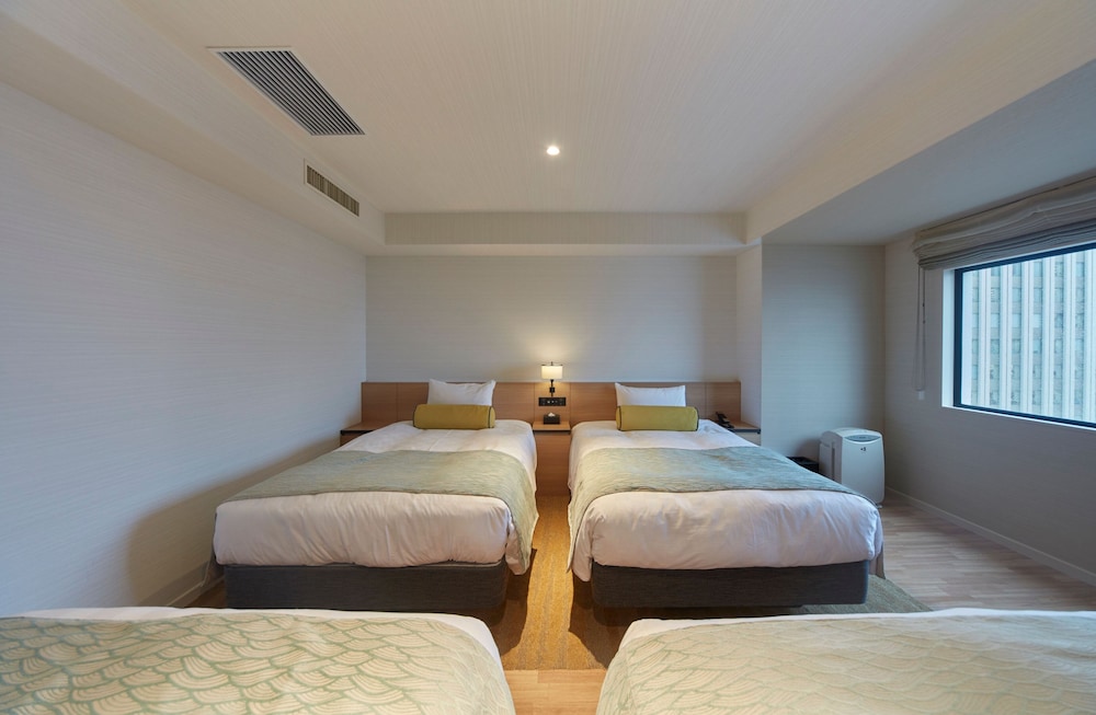 33th-37th Quad Room, Non-Smoking (Panorama Floor) - Photo 3