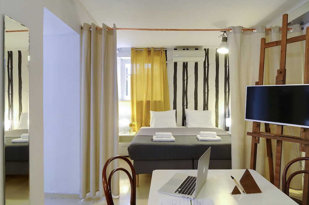 Studio, Garden View, Ground Floor (No.2)