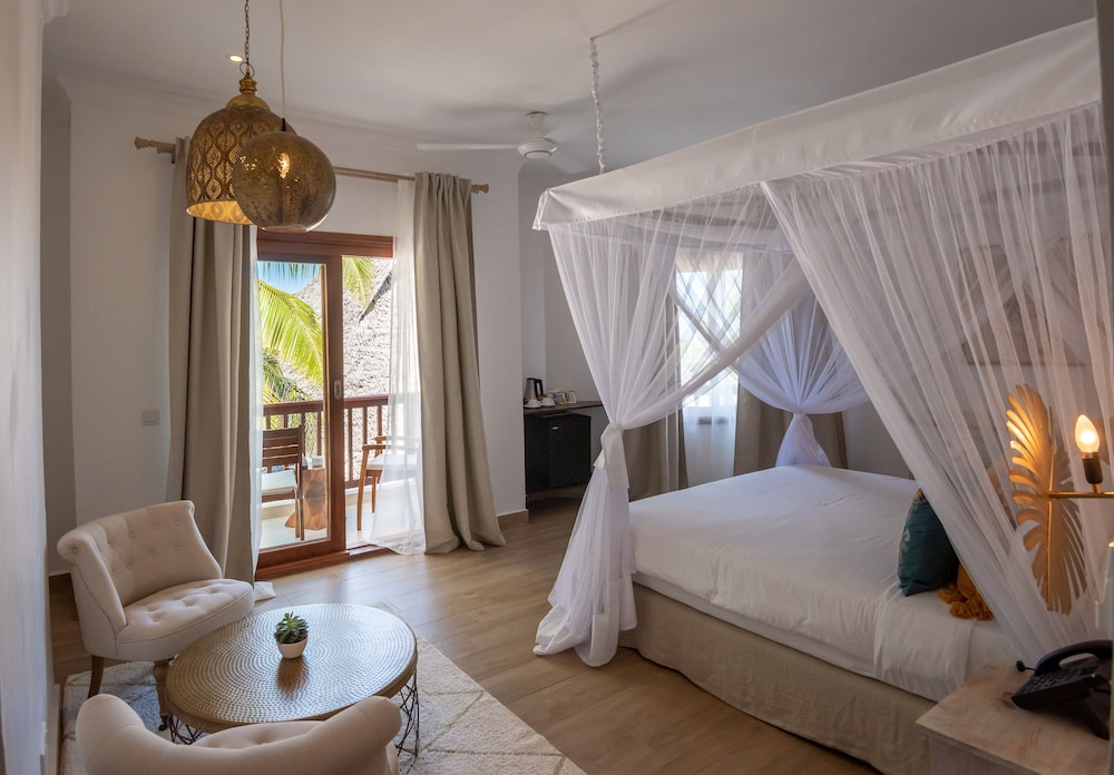 Deluxe Room, Ocean View - Photo 18
