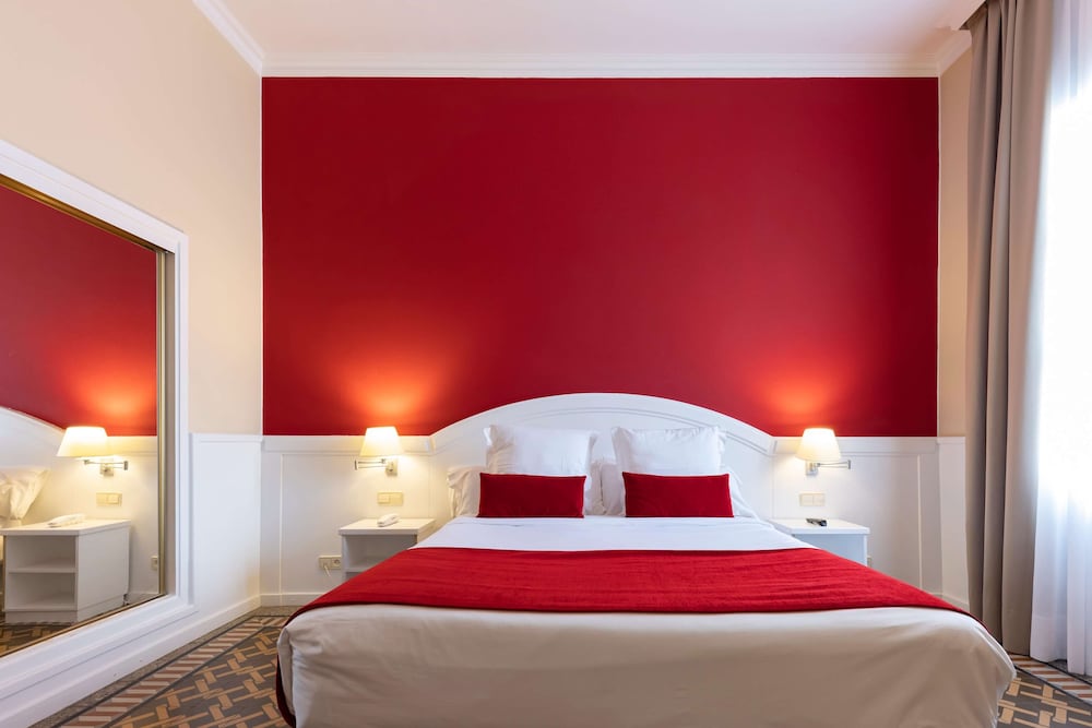 Premium Room, Garden View - Photo 9