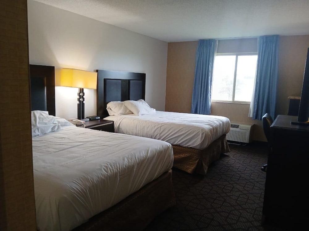 Room, 2 Queen Beds, Non Smoking - Photo 3