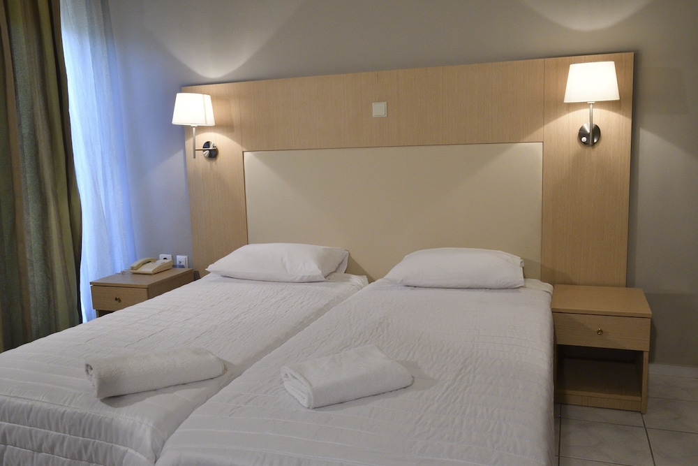 Standard Double Room - Photo 23