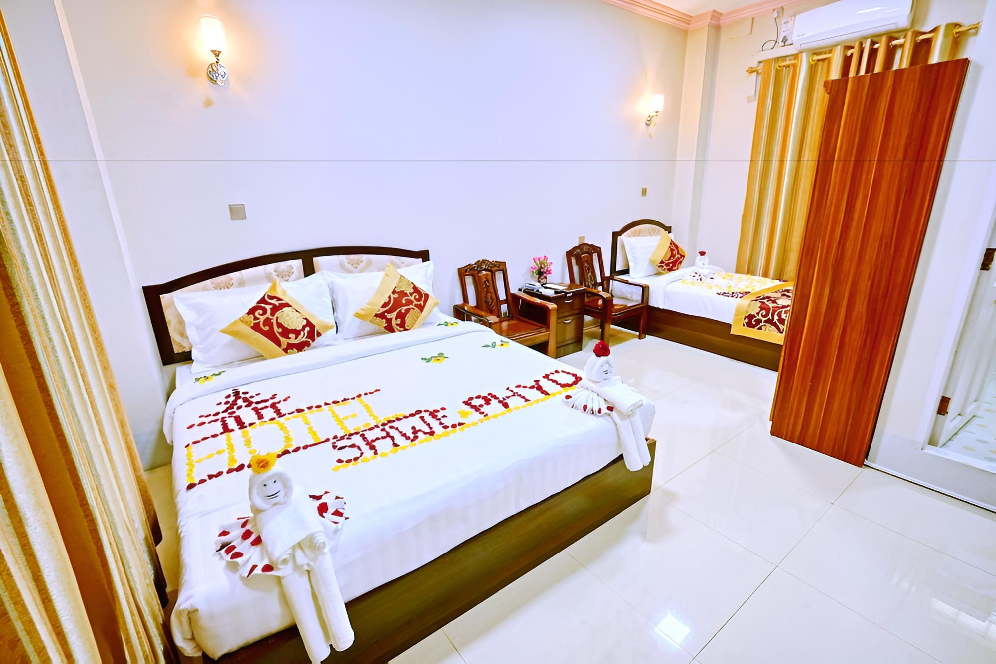 Deluxe Triple Room, 1 Bedroom, City View photo 3