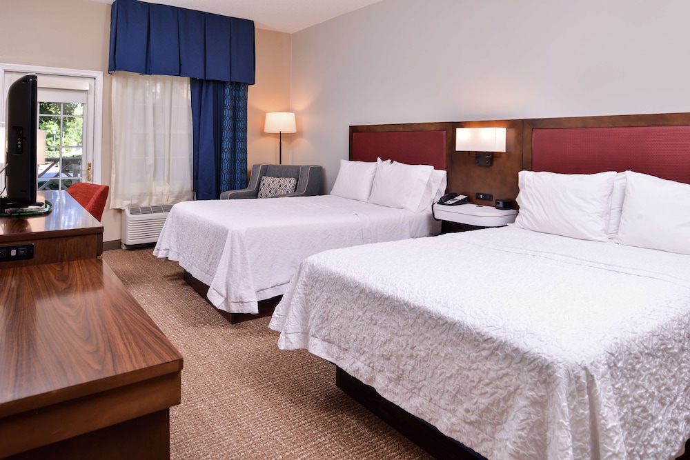 Room, 2 Queen Beds, Balcony photo 2