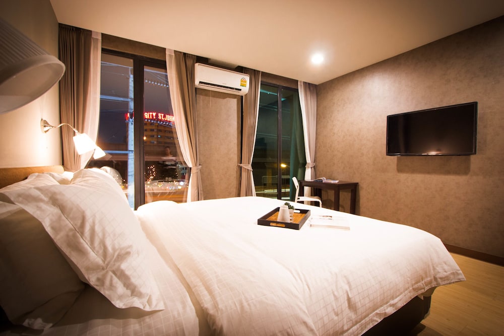 Deluxe Single Room