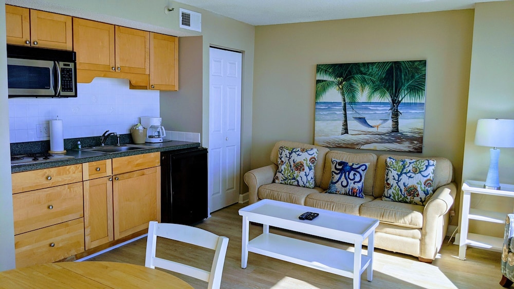 Traditional Suite, 2 Double Beds with Sofabed - Photo 2