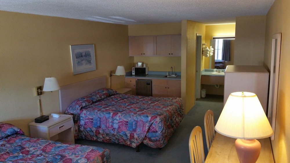 Executive Room, 2 Double Beds, Kitchenette photo 3