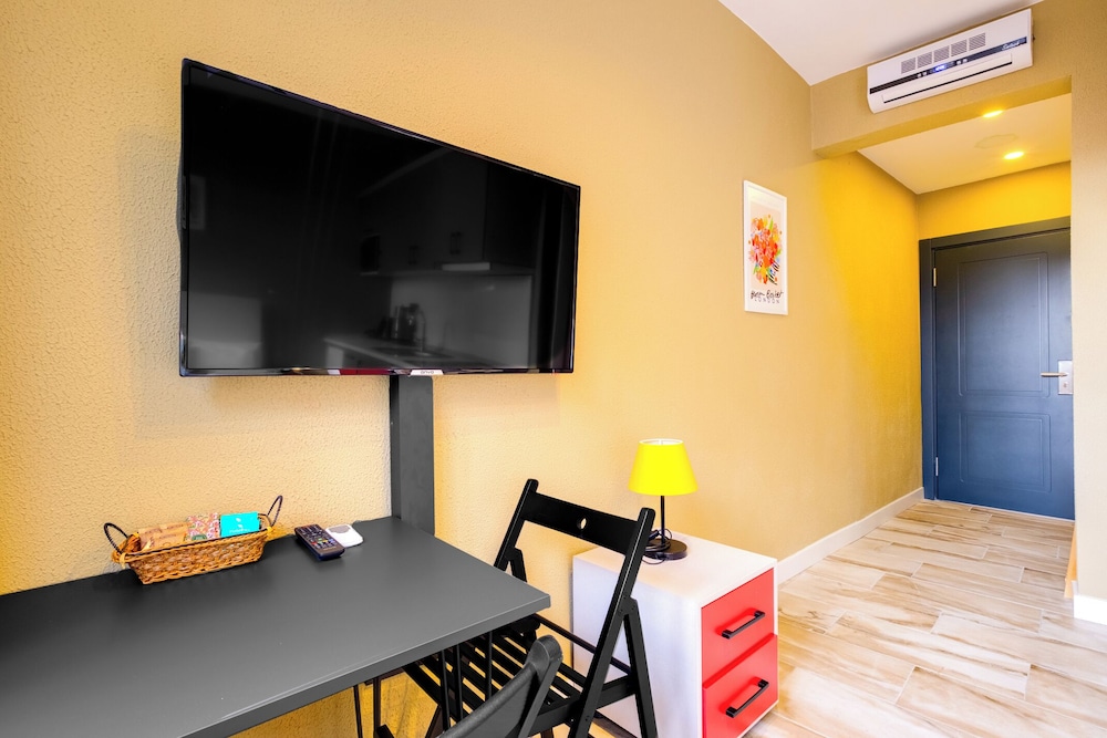 Barcelona Suite photo 3