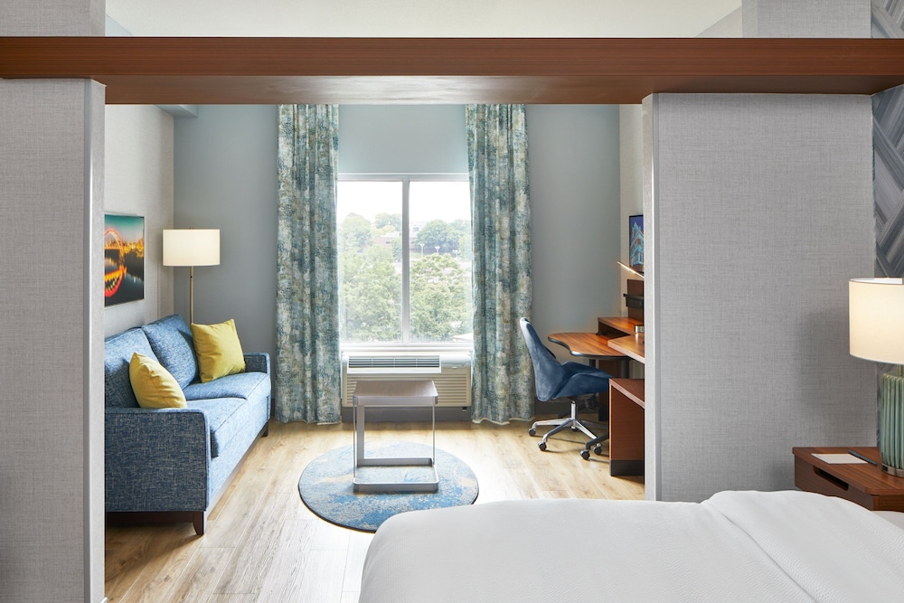 Suite, 1 King Bed with Sofa bed (Hearing Accessible) photo 1
