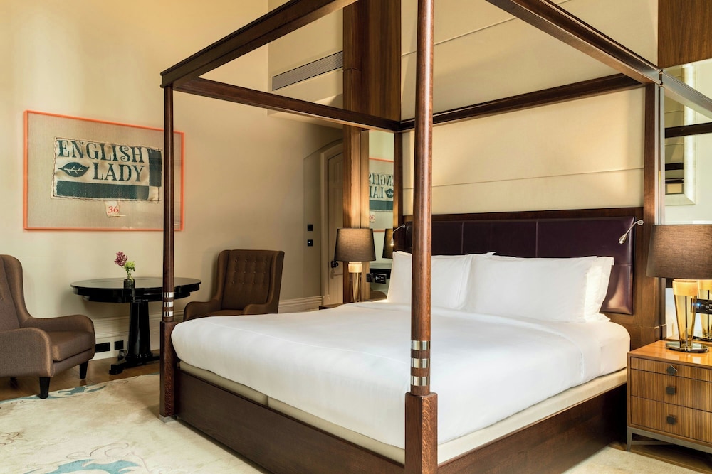 Royal Suite, 3 Bedrooms thumbnail 5