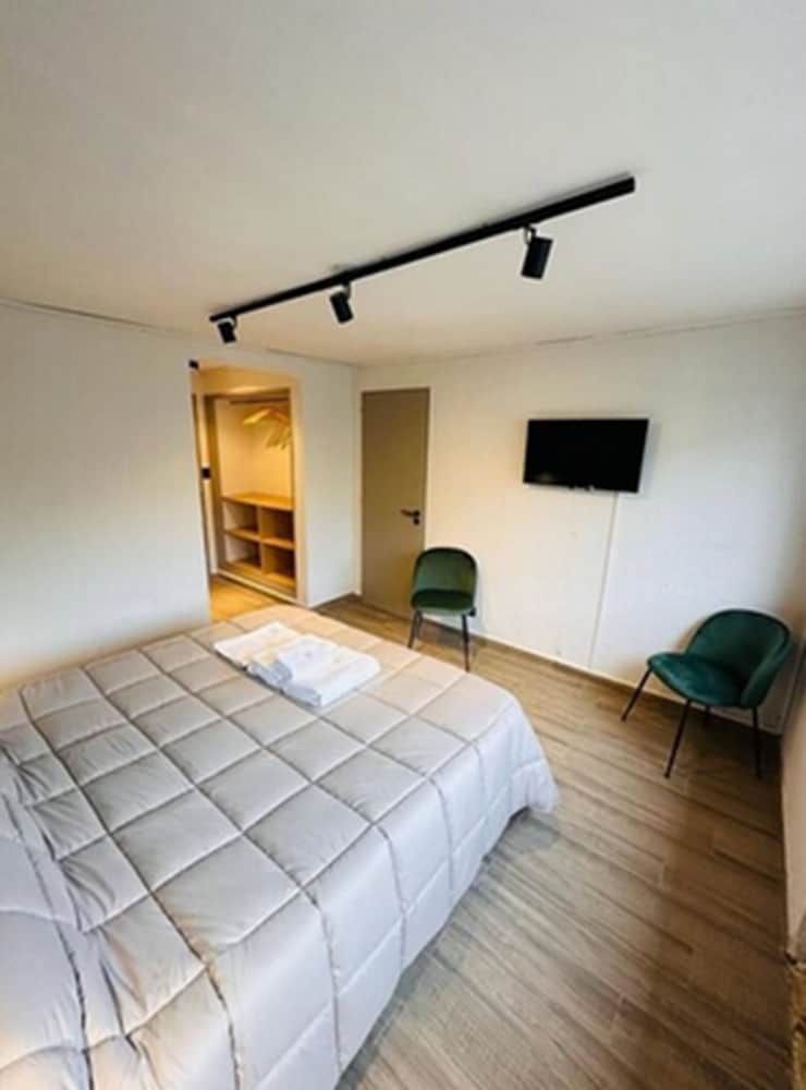 Standard Double Room photo 2