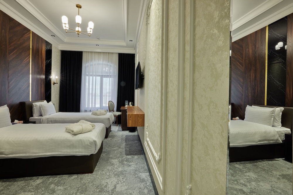 Deluxe Twin Room - Photo 1
