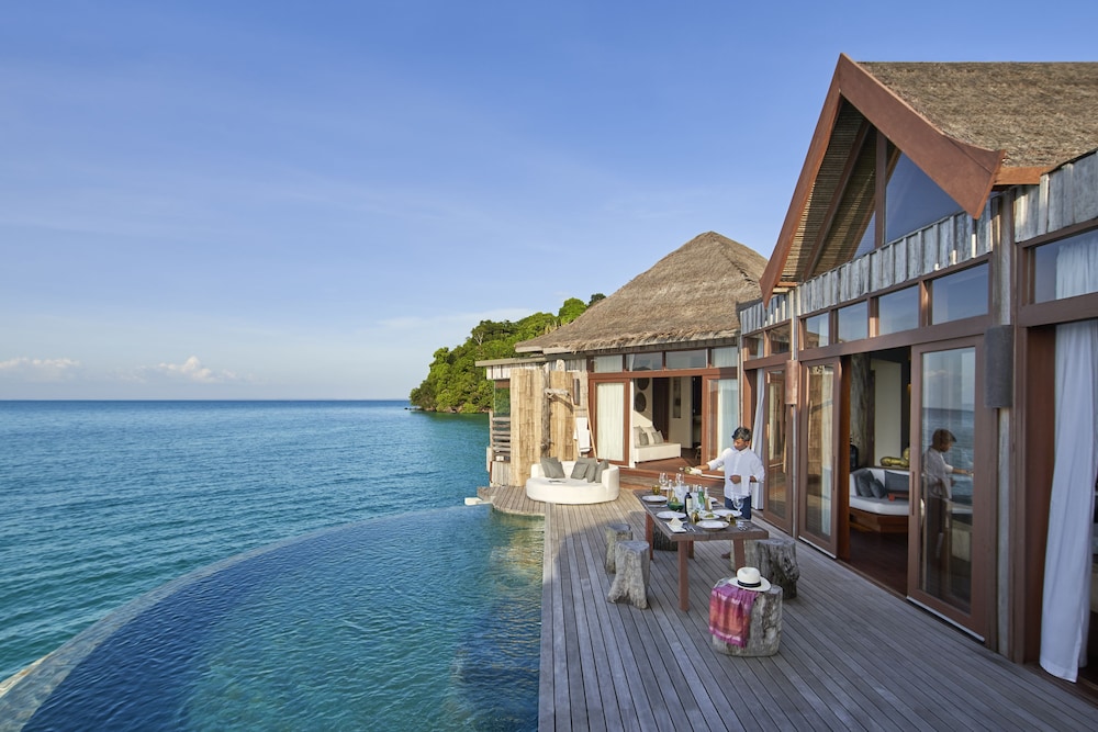 Villa, 2 Bedrooms, Overwater - Photo 7