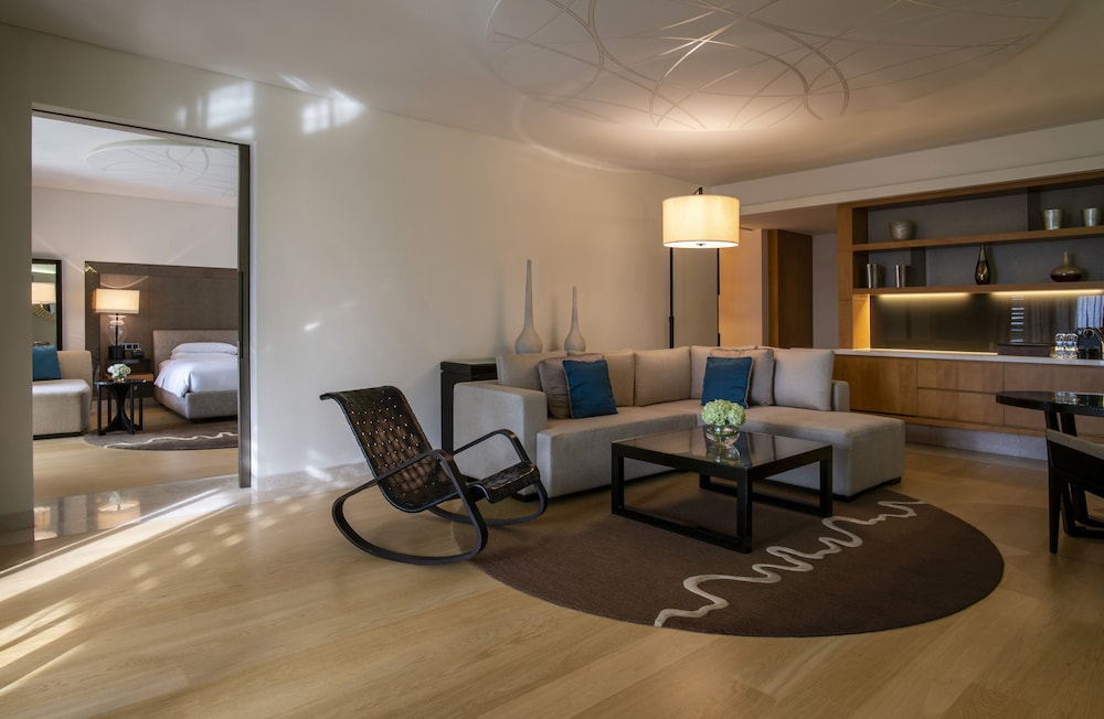 Suite (Ocean) photo 3
