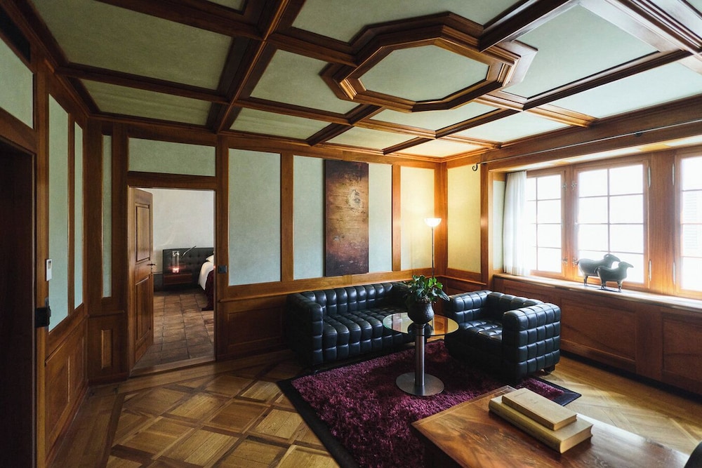 Suite (Widder Historic)