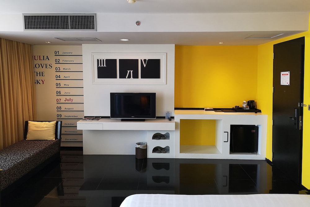 Deluxe Room - Photo 2