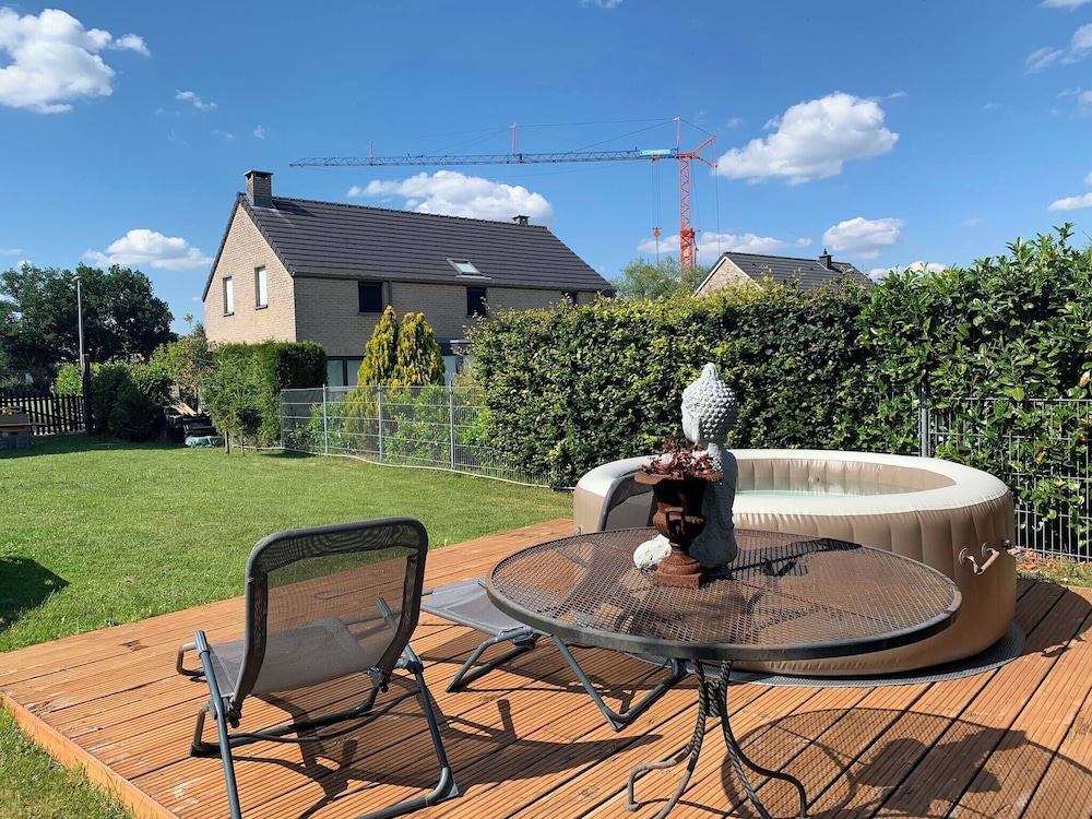 Schönes Charmantes Holzhaus, Foto 12