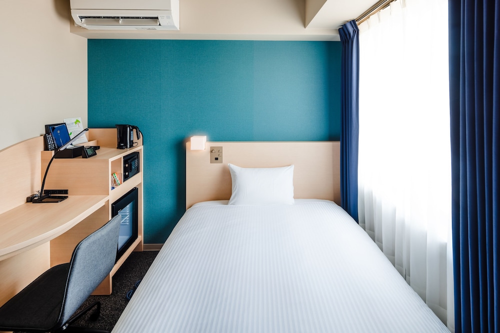 Single Room, Non Smoking - Photo 1