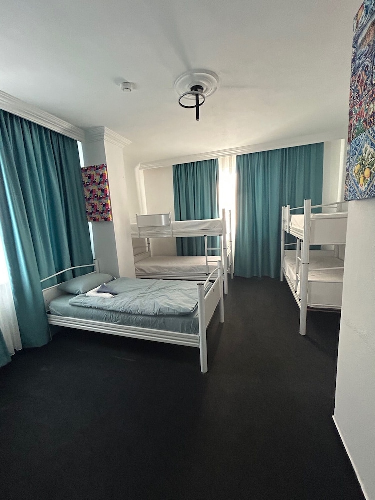 Basic Shared Dormitory, Men only, City View