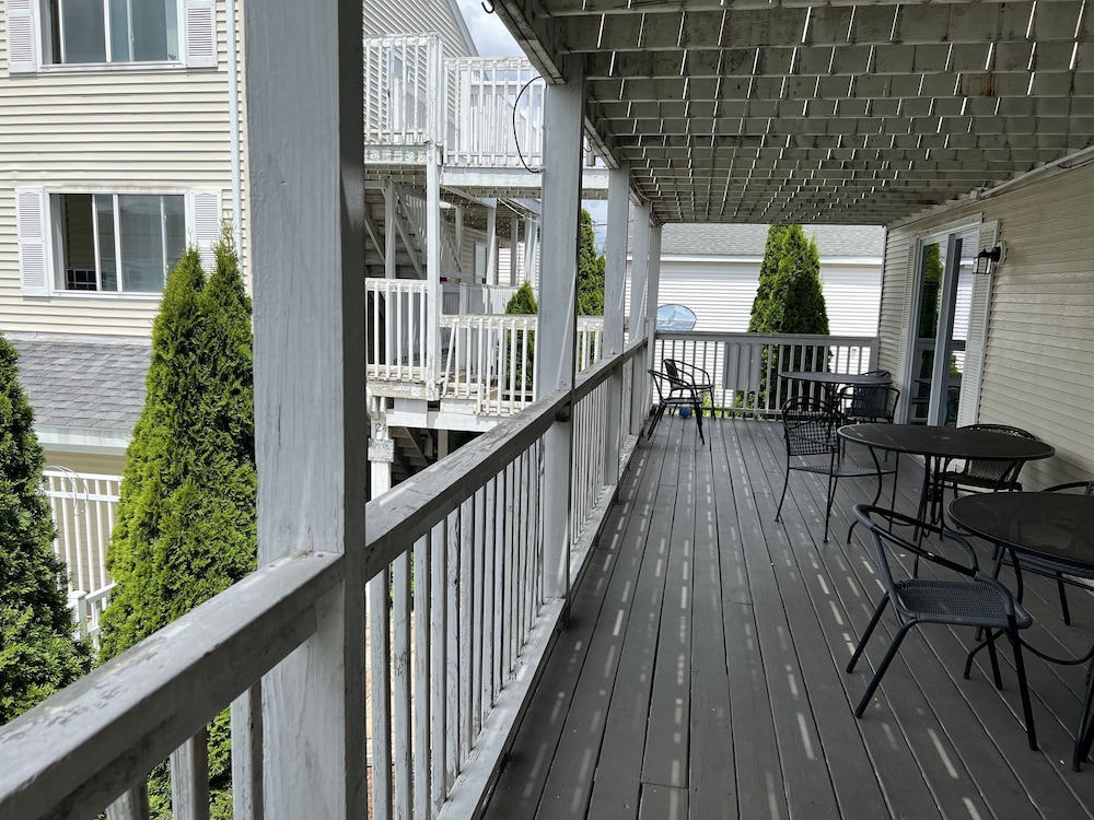 Family Apartment, 2 Bedrooms, Pool View photo 2