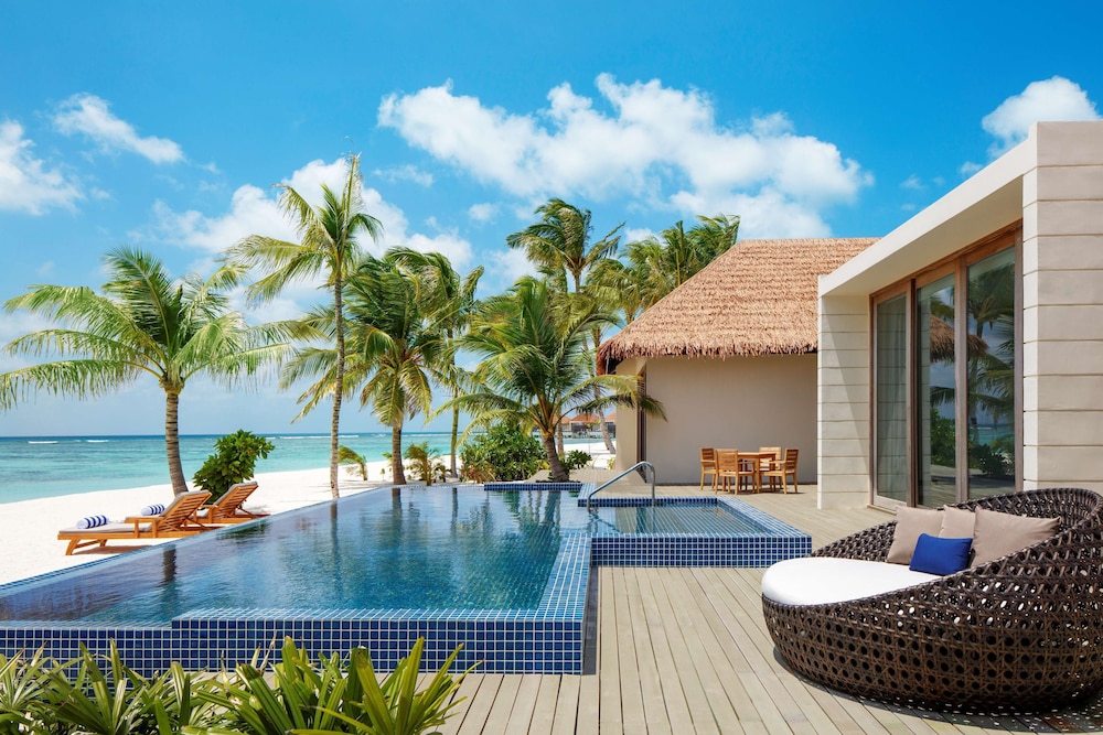 Two bedroom beach sunset villa with private pool  & free access to VIP seaplane lounge on arrival - Photo 6