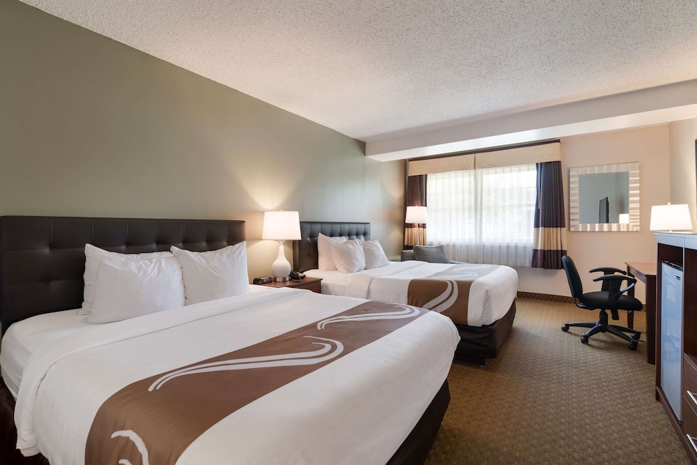 Standard Room, 2 Queen Beds, Non Smoking - Photo 1
