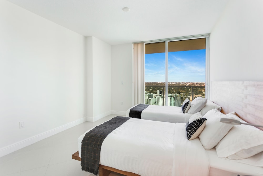Suite, 2 Bedrooms photo 3