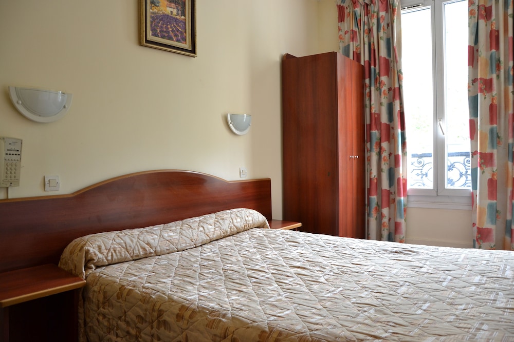 Double Room, Shared Bathroom photo 1