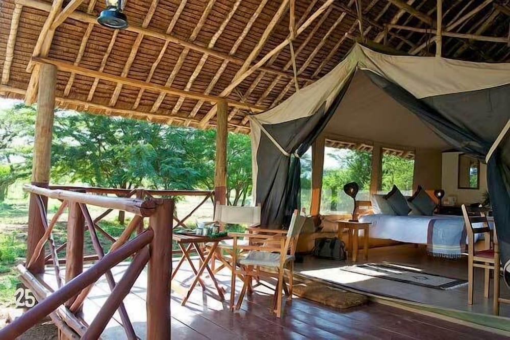 Tent - Photo 3