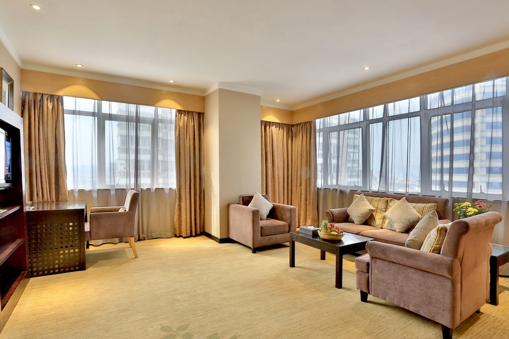 Executive Suite photo 3