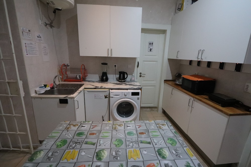 Basic Double Room, 1 Double Bed, City View photo 2