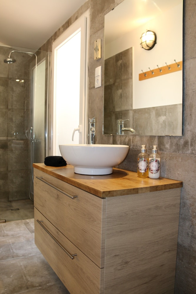 Superior Suite, 1 Double Bed, Annex Building, photo 6