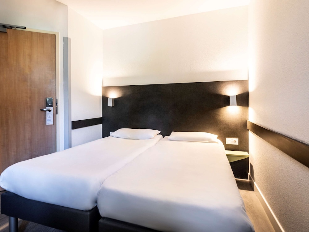 Twin Room, 2 Twin Beds - Photo 1