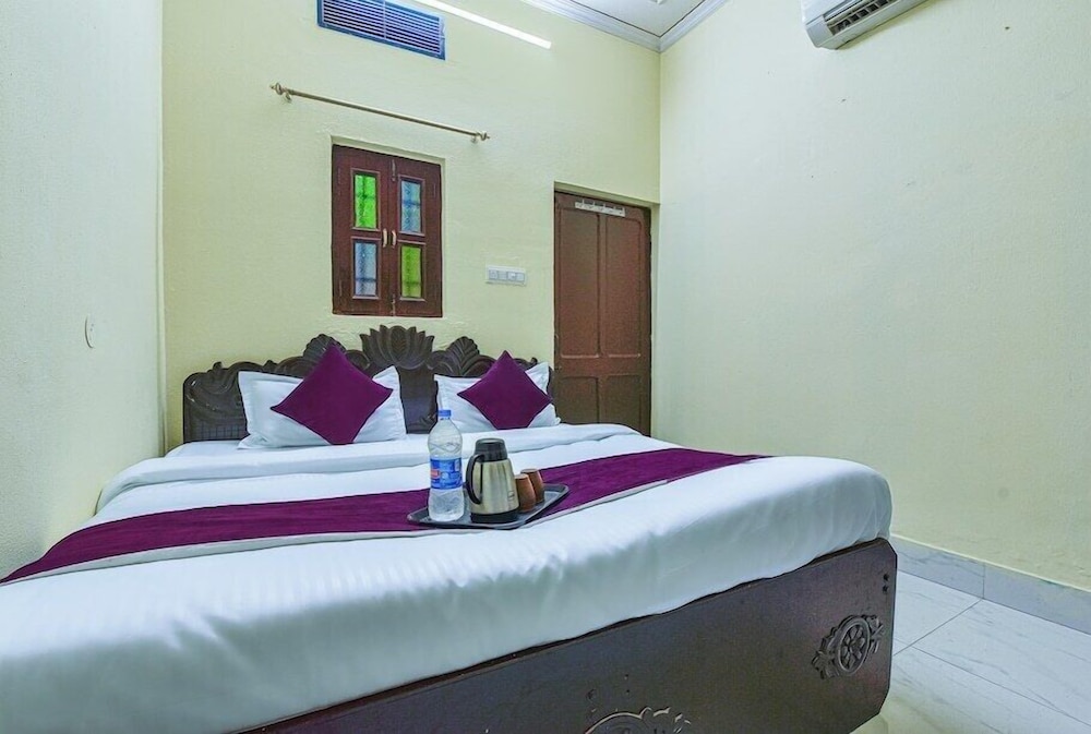 Deluxe Room - Photo 10