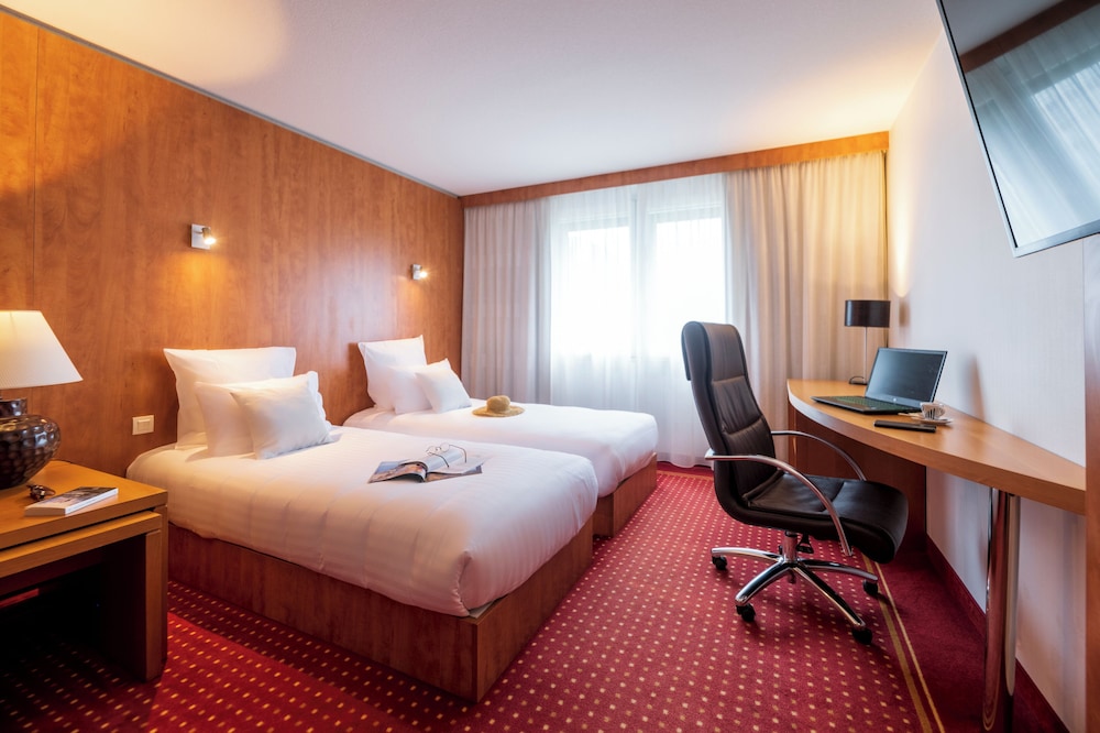 Suite Twin - Photo 1