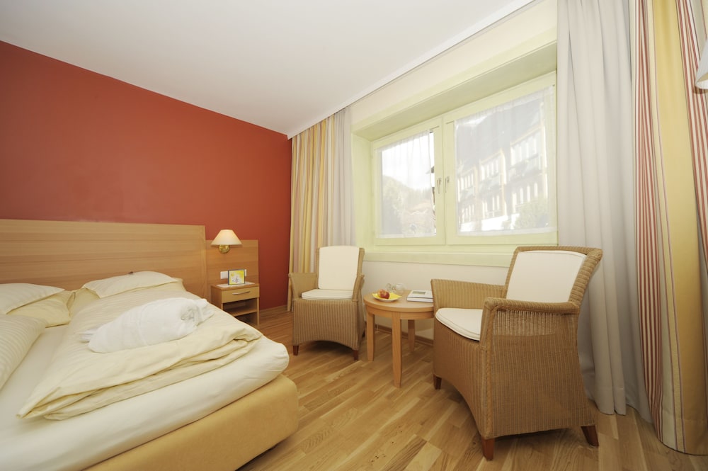 Economy Double Room photo 3