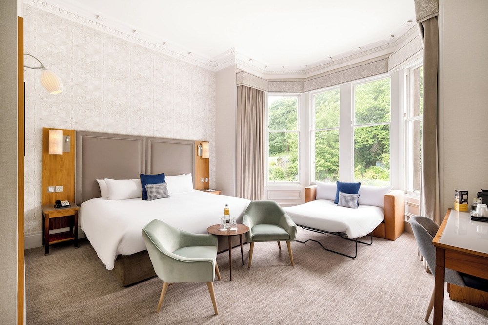 Premium Room, 1 King Bed with Sofa bed - Photo 2