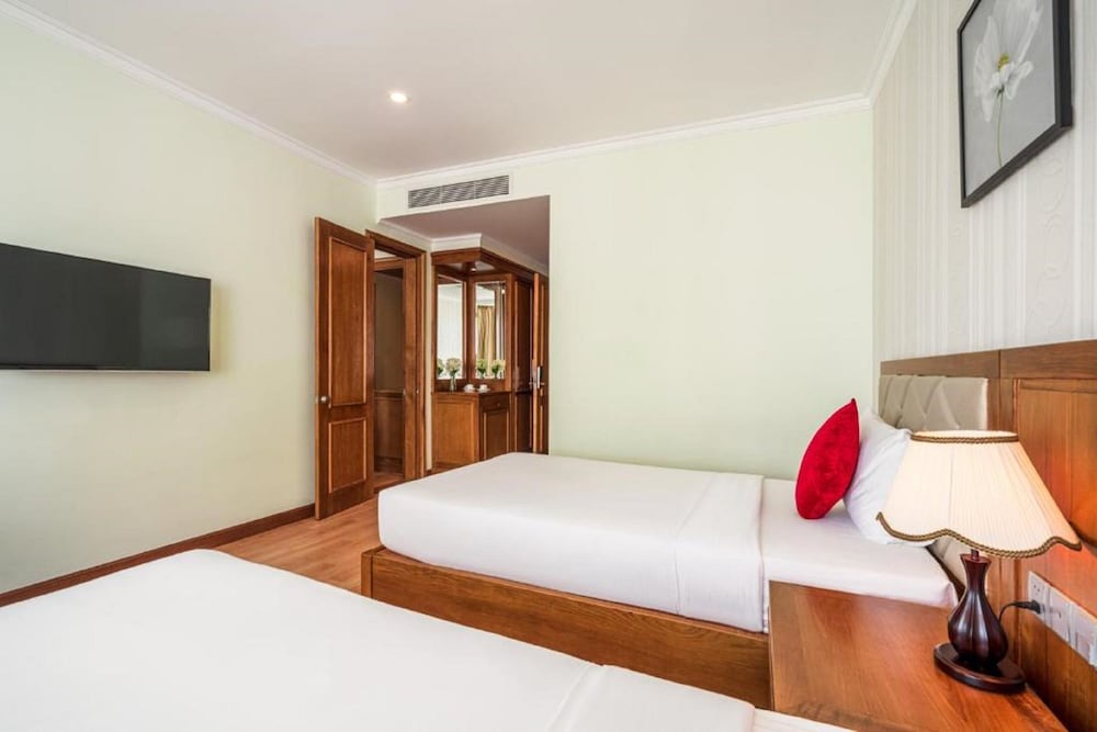 Superior Twin Room, Non Smoking photo 2