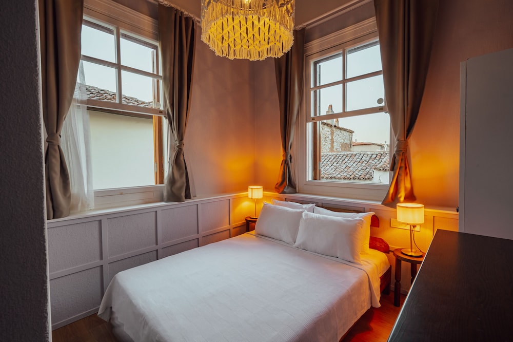 Standard Room, 1 Double Bed, Non Smoking, City View
