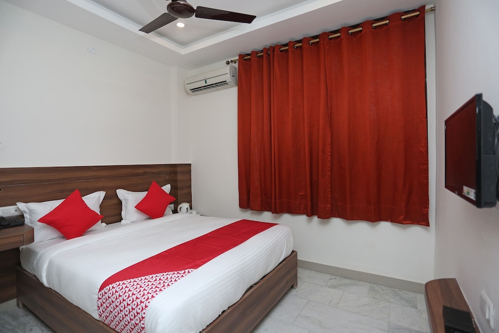 Double or Twin Room photo 3