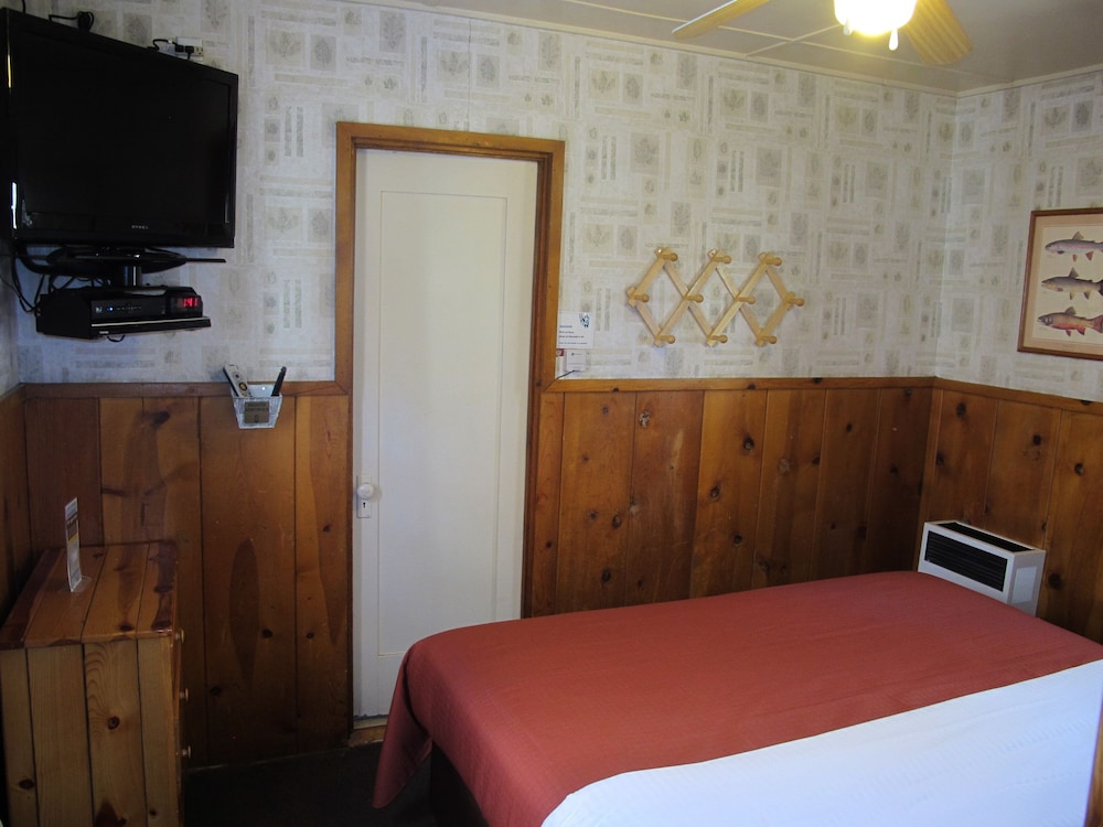 Cabin, 1 Bedroom (Rainier)