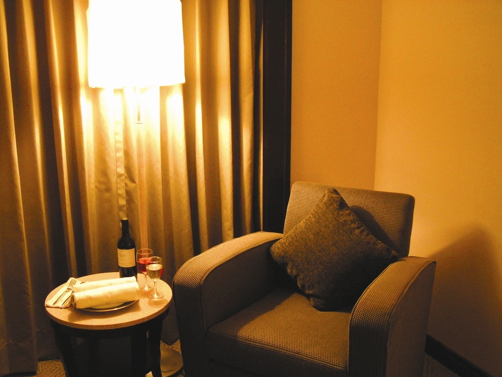Family Room photo 3