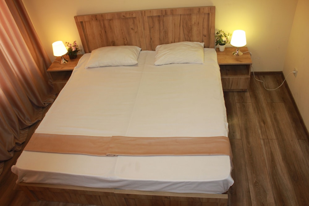 Standard Twin Room, 2 Twin Beds photo 3