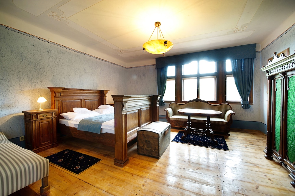 Room (Hugo Haas) photo 1