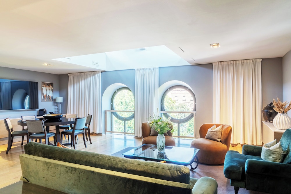 Clock Suite - Photo 6
