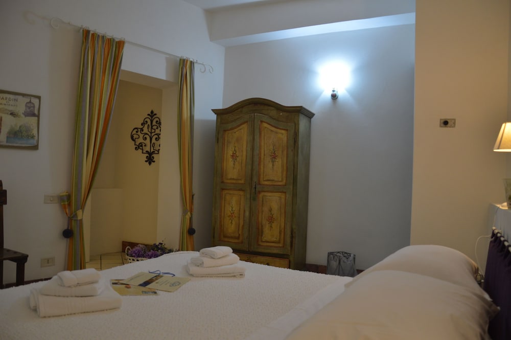 Comfort Double or Twin Room, Courtyard View photo 1