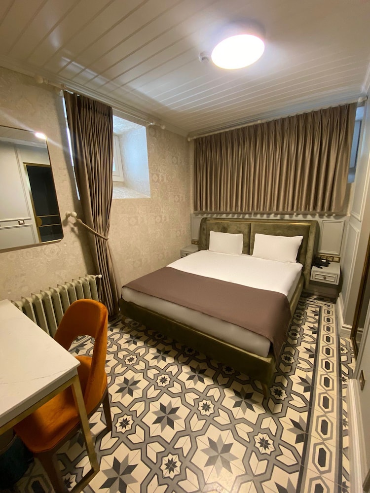 Comfort Room (-1 Floor) - Photo 1