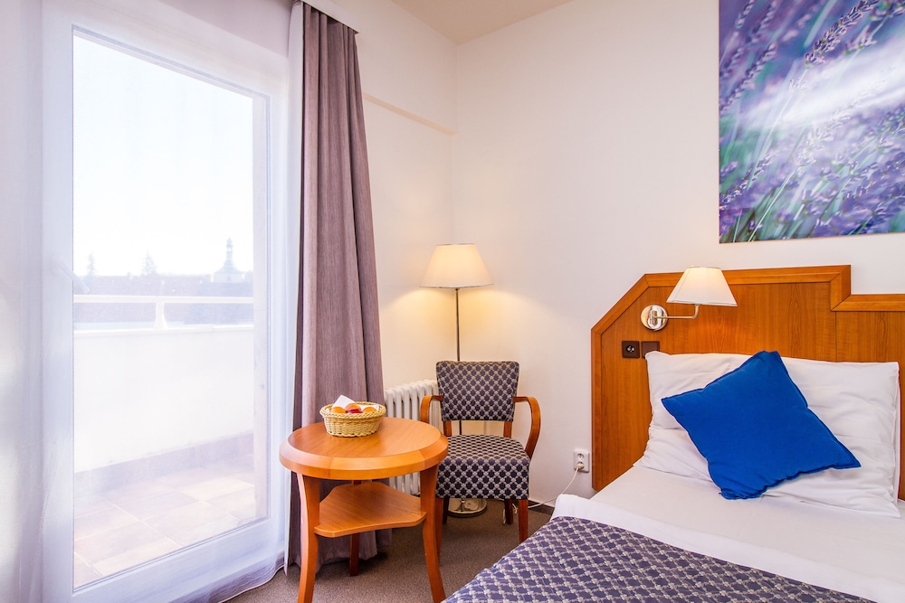 Superior Double or Twin Room - Photo 1